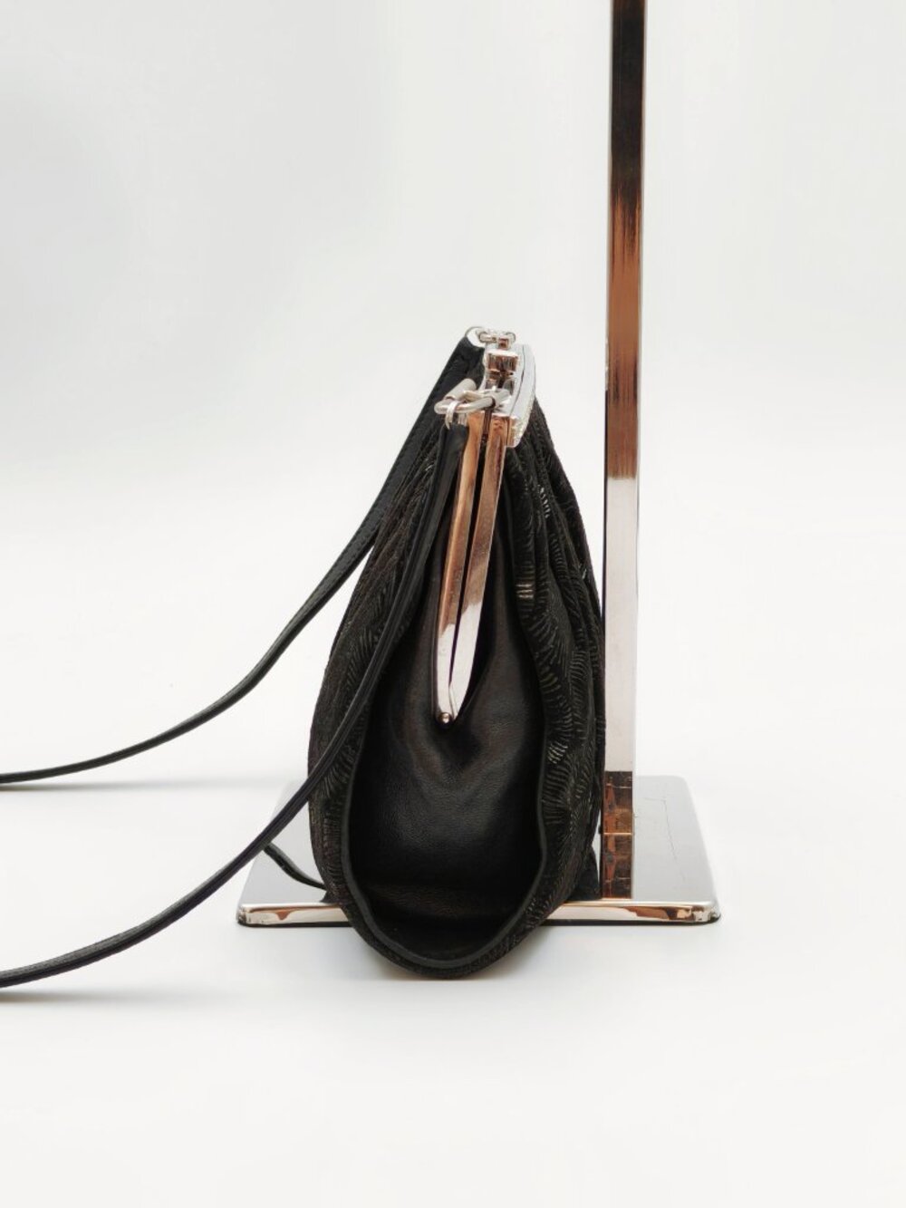 RARE Black Gucci Vintage Suede Evening Clutch - Picture 10 of 11